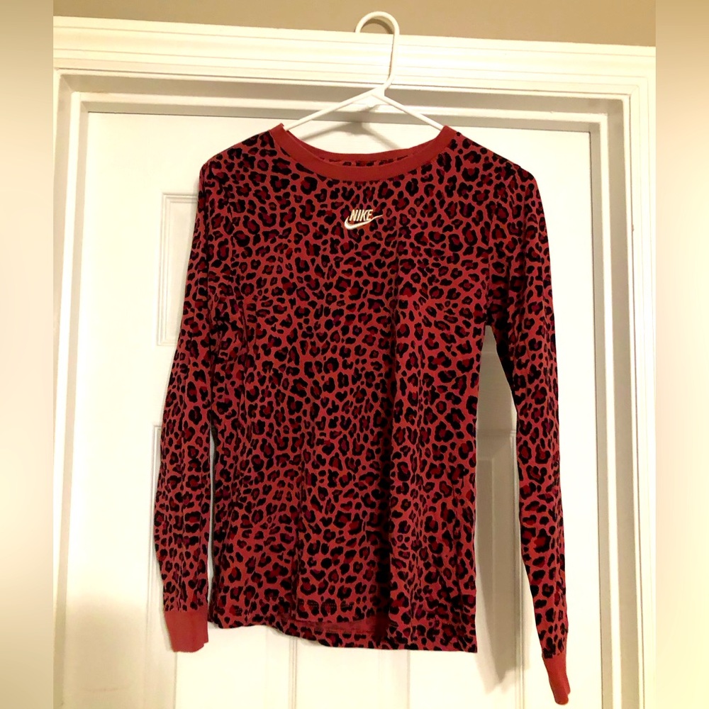 Women’s Nike long sleeves